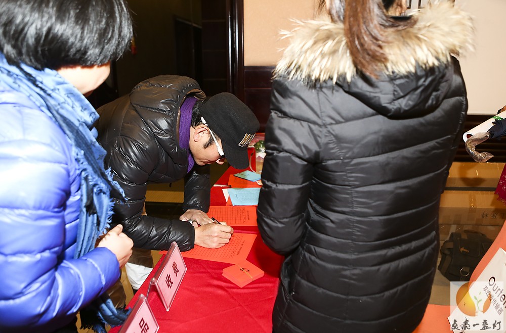 AU9X1016-1.jpg